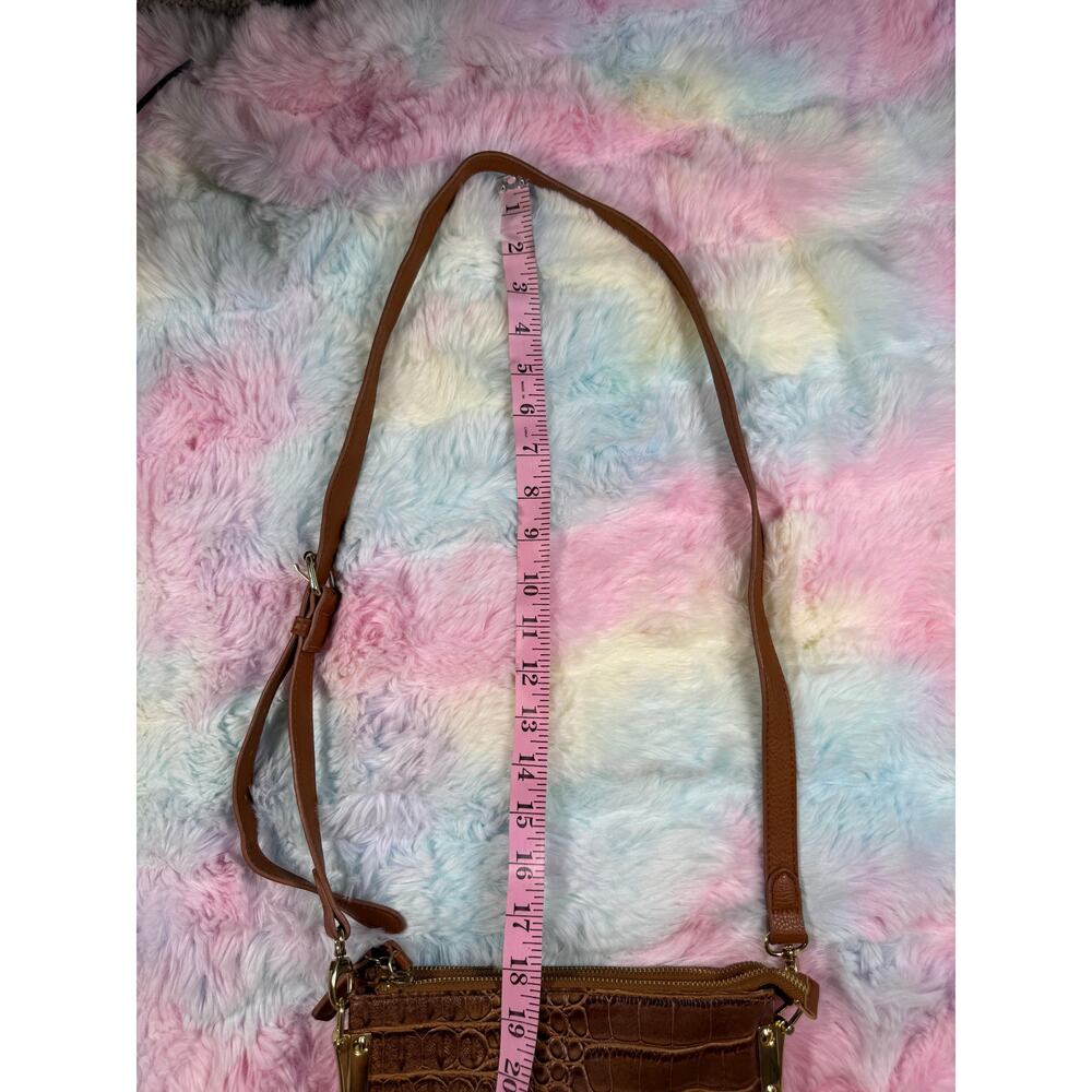 NWOT Brown Croc Embossed Crossbody Bag Gold Hardware Adjustable Strap - Picture 14 of 16